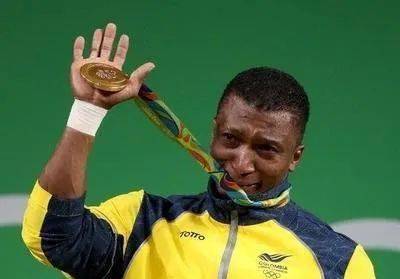 �Ƹ�����4�β��룬33��ȡ�ý��ƣ�ĥ��12���ջ�ʤ��