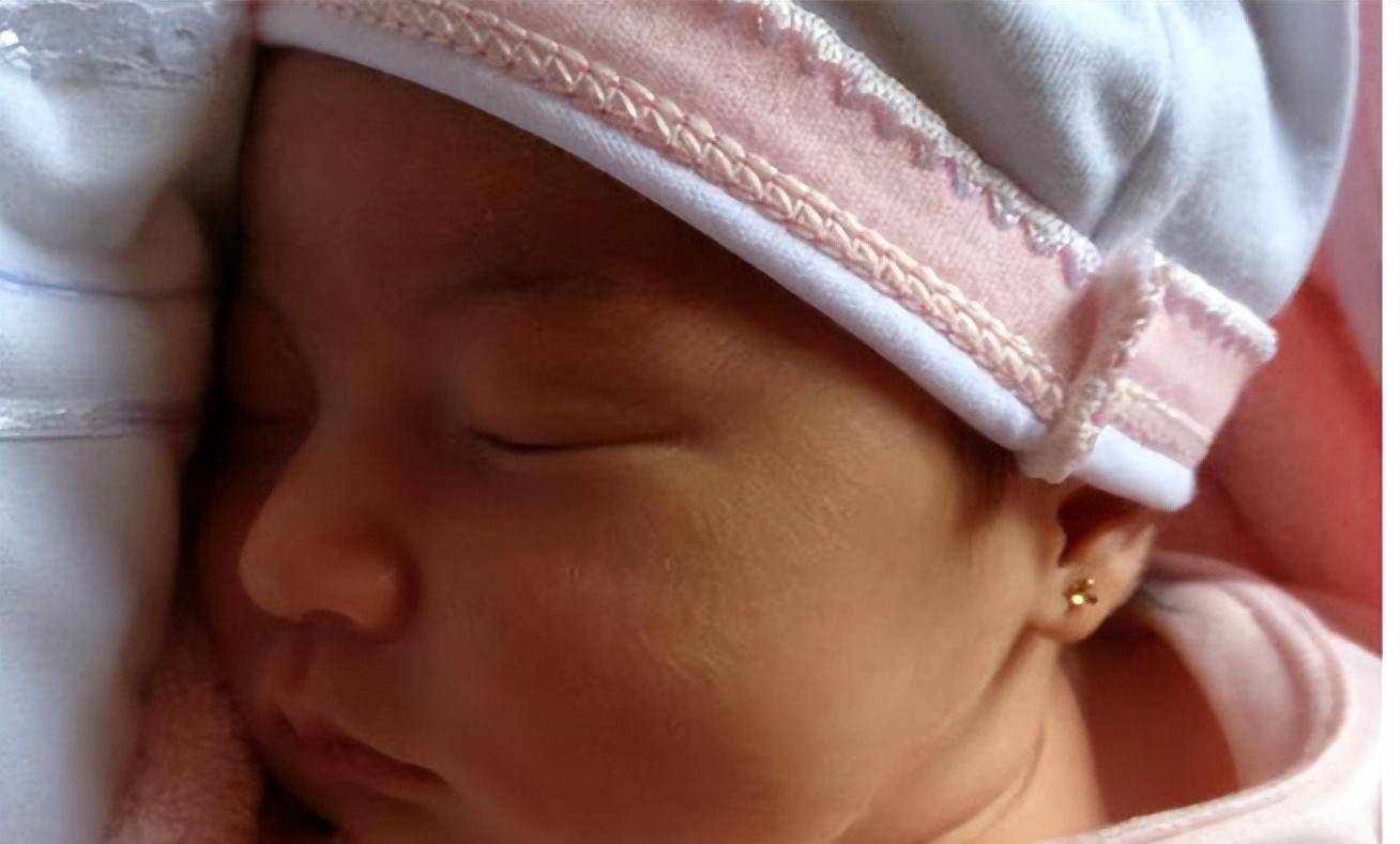 2021�꣬�ڿ�����Ů�޴�10��ĺ��϶���С������������ˣ�