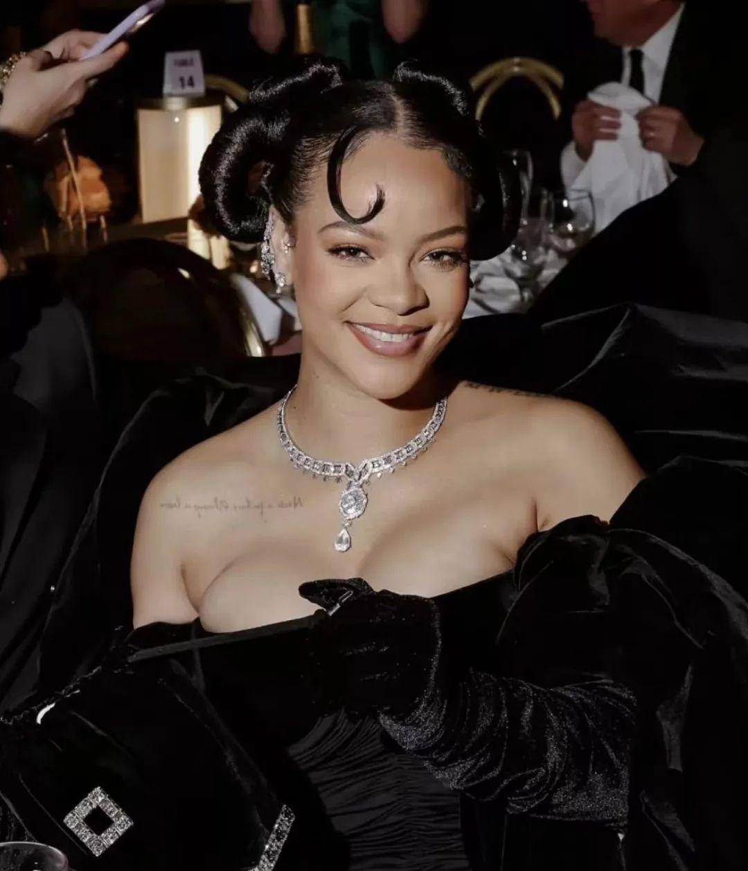 �ٹ���ͦ�жǳ����𱬣�����������ɳ���������