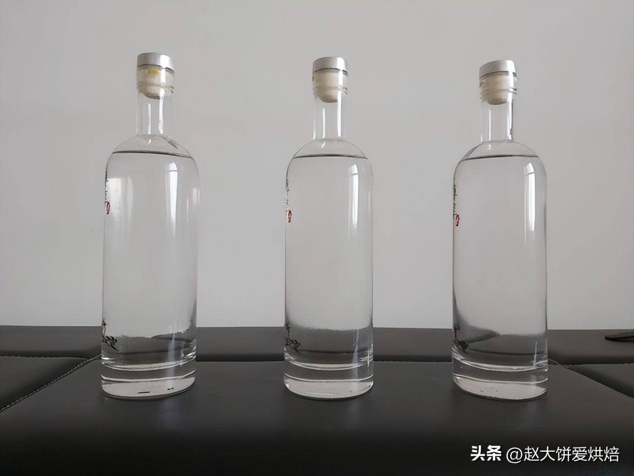 酒厂那3种白酒，员工本身都不喝，都是香精勾兑的，你还在喝吗？