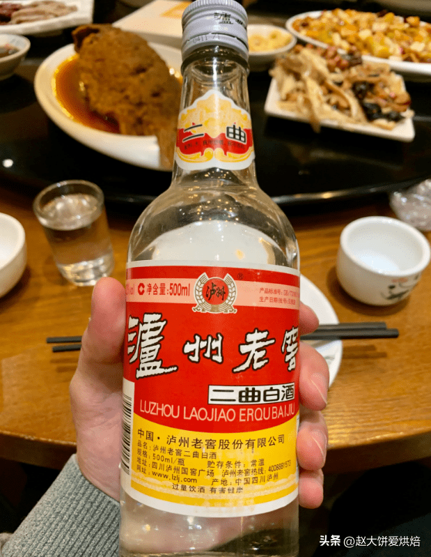 酒厂那3种白酒，员工本身都不喝，都是香精勾兑的，你还在喝吗？