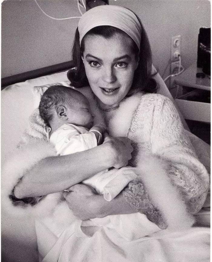 ����·�����͡����繫������Ů����������Щƽ���ġ������� ...