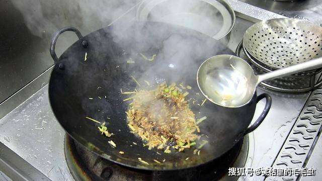 粉条的那种做法太赞了，厨师长无私分享教程，饭馆经常点那道菜