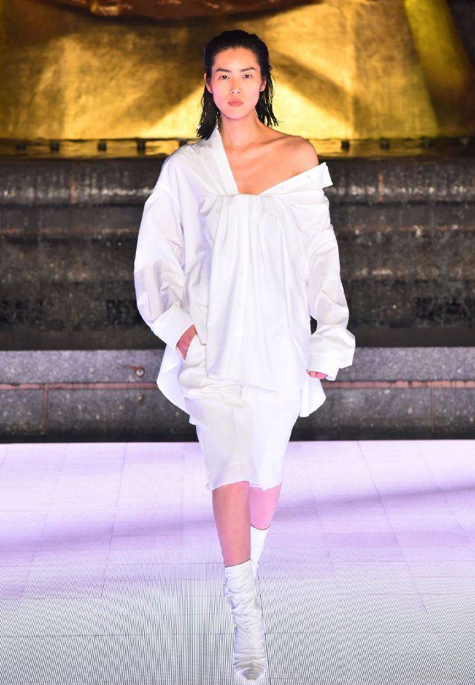 ͬ�Ǵ��ȣ��϶�����17�곬ģ��������˲���䣬������ ...