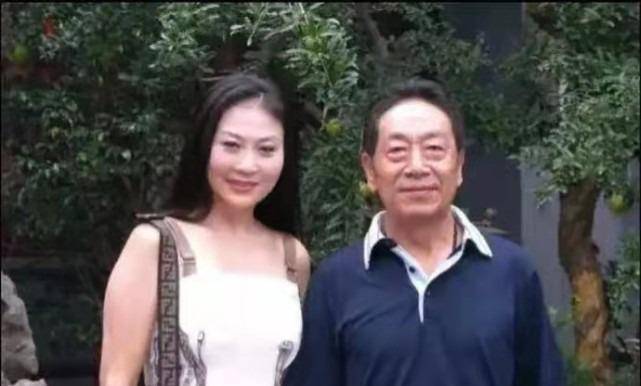 75��������Я38��С���ޣ�Ů������ʮ������������ͬ����ү ...