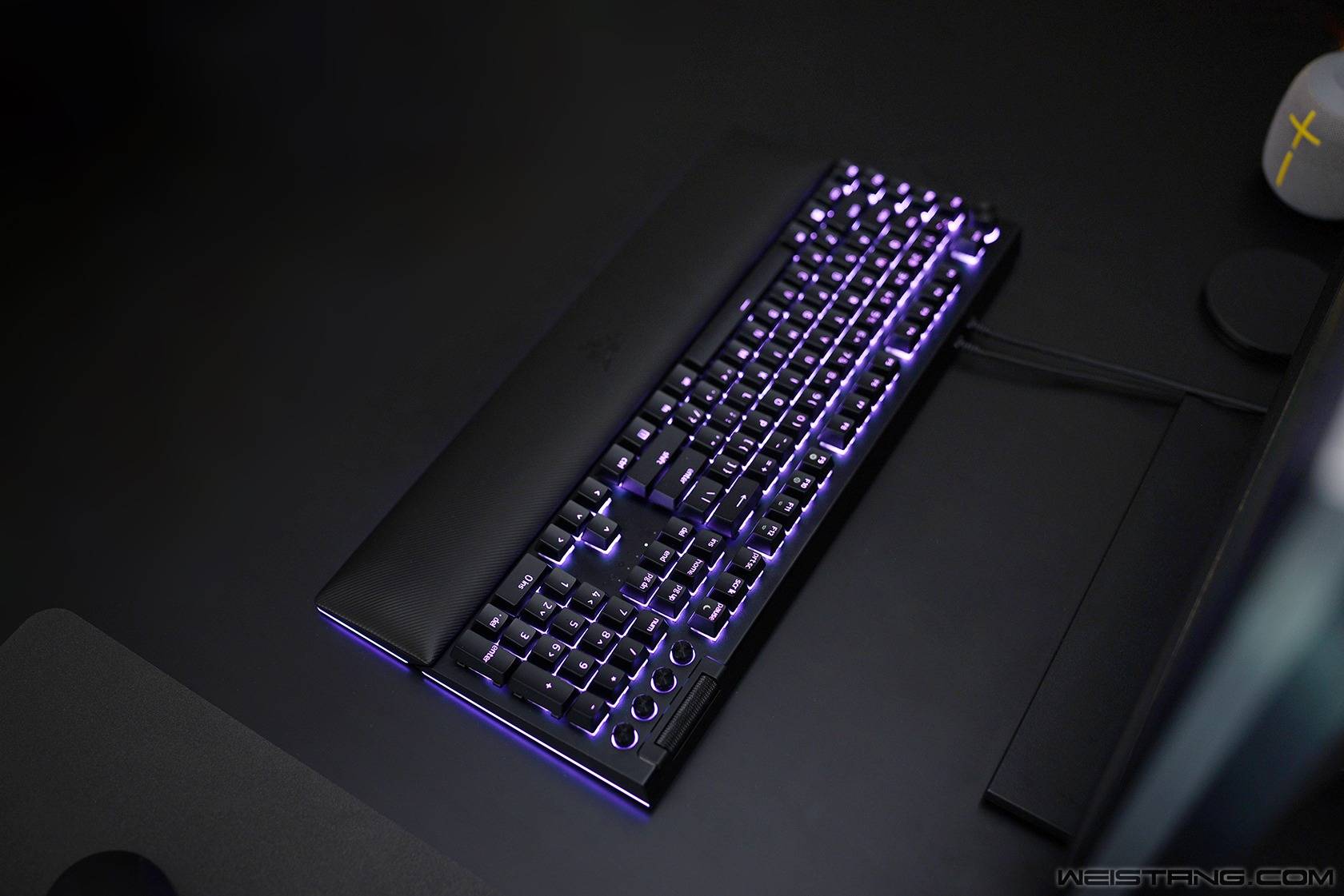 RAZERڹѸ֩V4רҵе