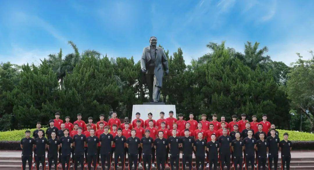 K���г�ר�ҳ����£��������г�18֧���ǰհ