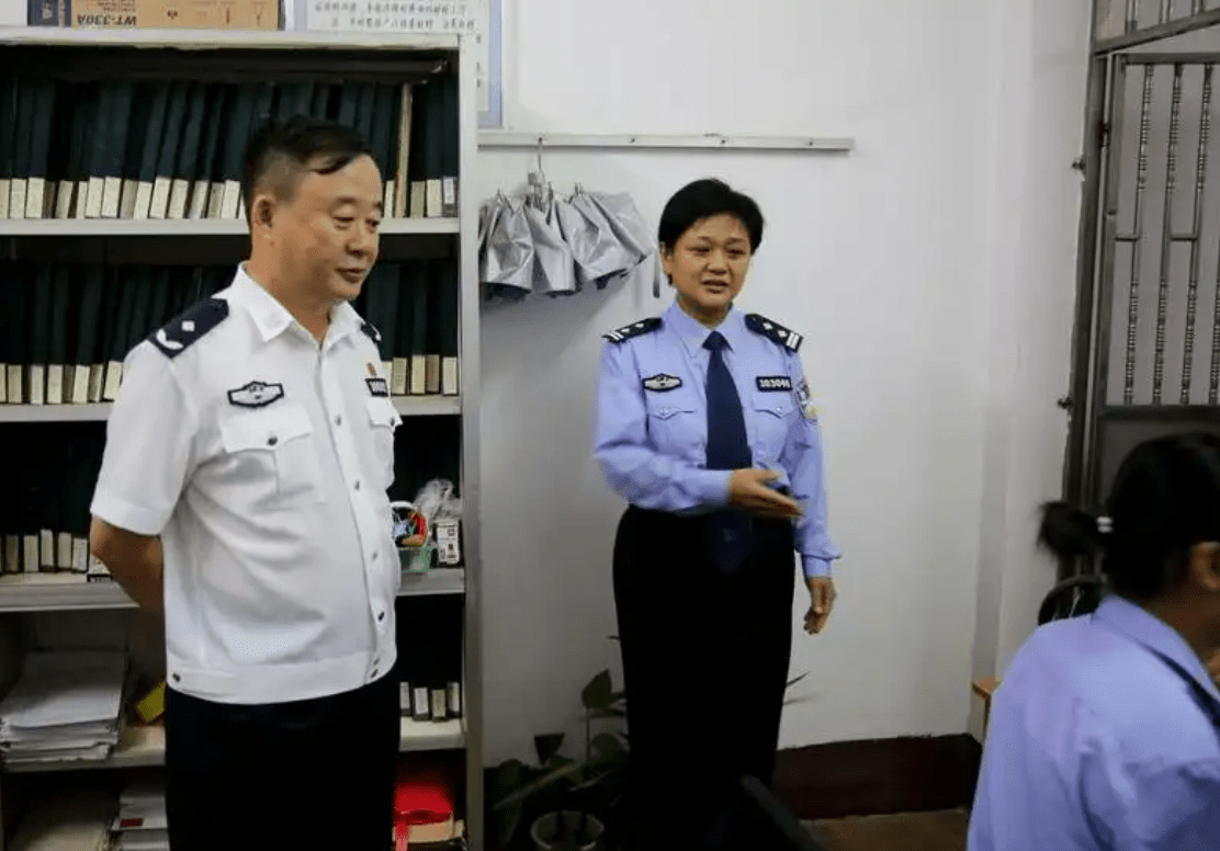 һ�����ȵ����ֳ����������߹�����1800������ֱ��������