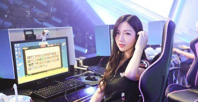 原创天价女陪玩应运而生？每小时要价500元？但很多人愿意为之买单？