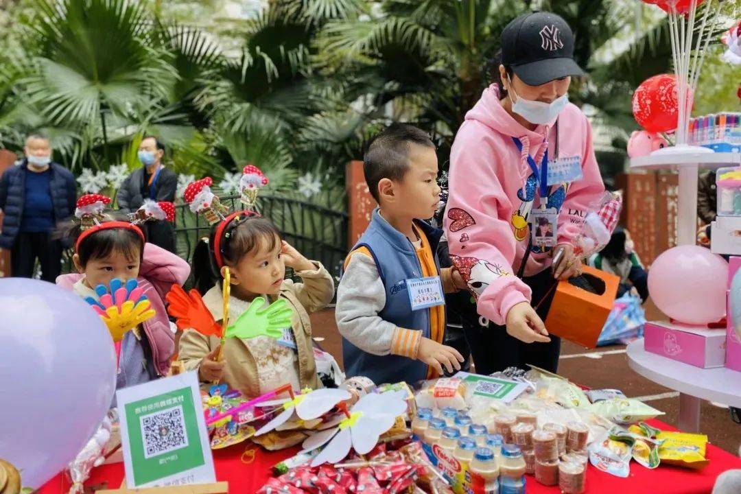 萌值爆表！小伴侣超爱的生长乐园，一路摘柚子、孵小鸡……