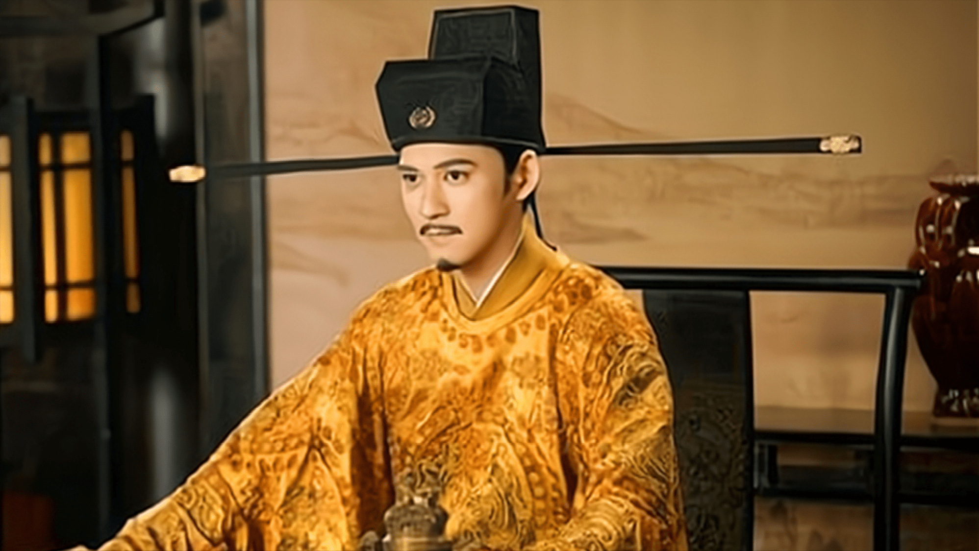 �γ��������䣬ȷ�����ڼҷ���������������ҵ�����Ψ�� ...