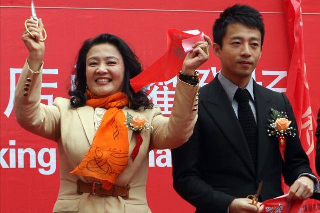 �ν��ϱ��ᣬ��Ƿ��1.42����Բ�޶�ծ��������ı��ʱ� ...