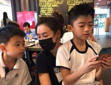 �Ű�֥����ӳ����ˣ���ͷ���ֻ�����Į����ֱ����л����� ...