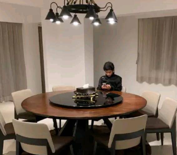 �Ű�֥����ӳ����ˣ���ͷ���ֻ�����Į����ֱ����л����� ...