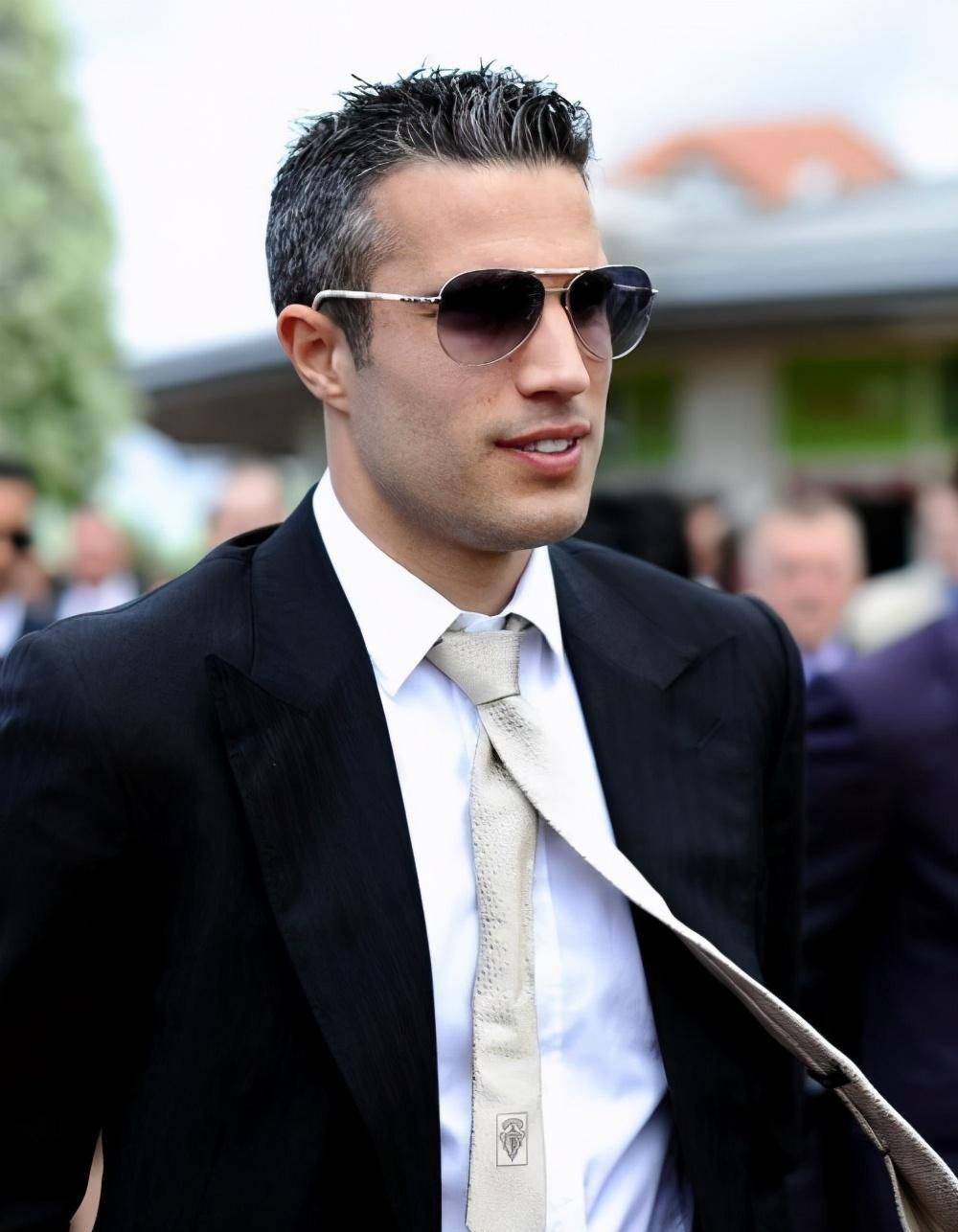 欧洲足坛十大帅哥，c罗只能排倒数第一