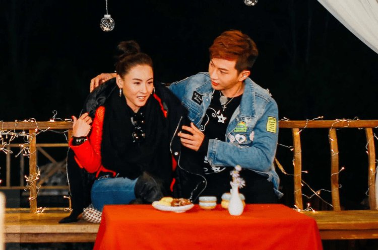 ���Ű�֥4̥�����������������¼޻򽫶����ڵأ�л������ ...