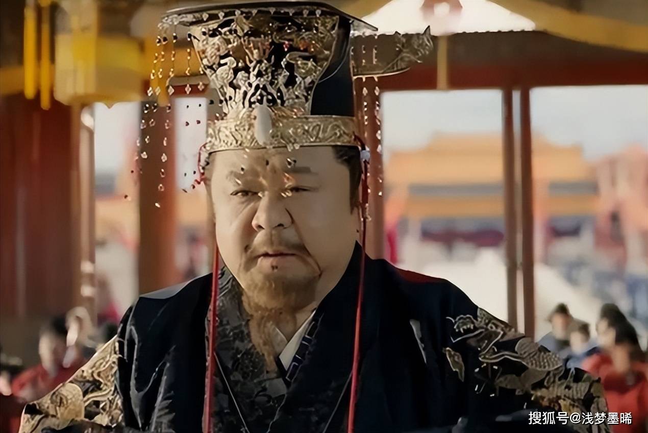 原创史上最胖皇帝重达500斤，一屁股坐坏龙椅，绵延子嗣都需太监帮忙