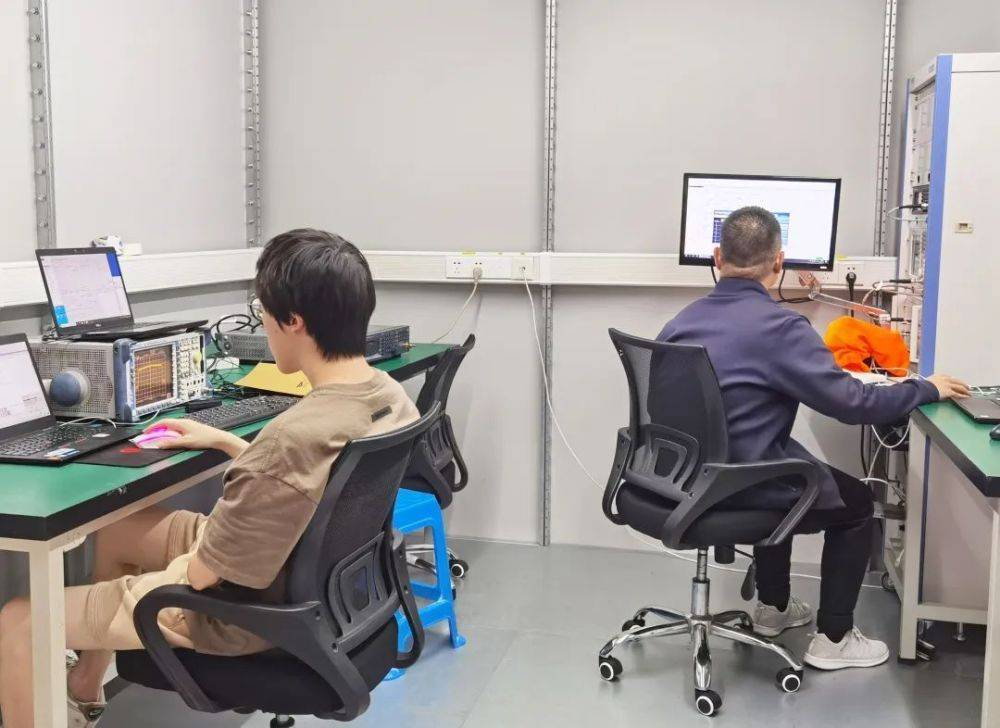 上海第二家!这个国际WiFi联盟认证实验IM电竞 IM电竞网址室落户宝山(图9) 上海第二家!这个国际WiFi联盟认证实验IM电竞 IM电竞网址室落户宝山(图9)