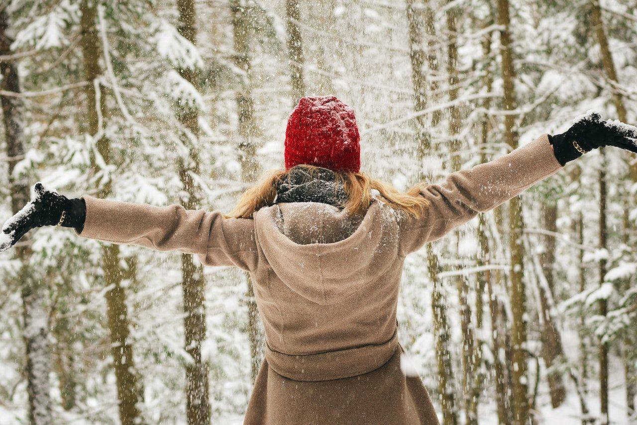 急解梦见下雪，梦境背后的深层含义与心理解析
