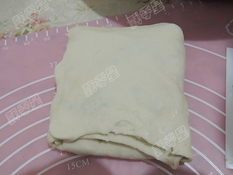 老上海葱花饼，多加“这一步”，香酥有嚼劲，葱香四溢！