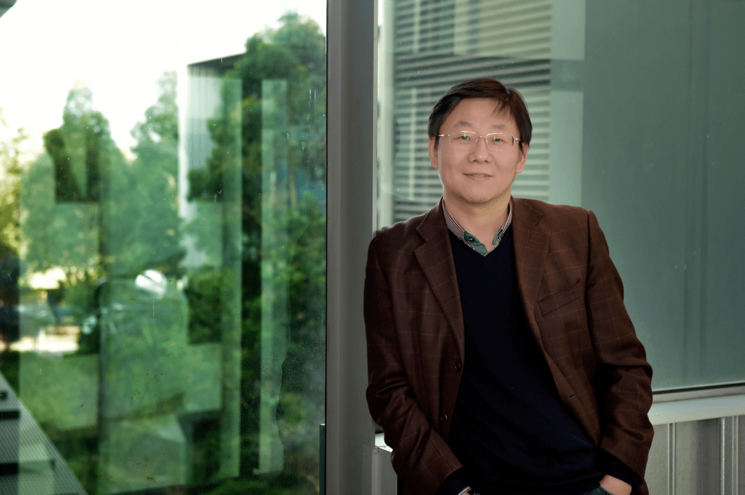 学界业界开发整合序列和3D结构的AI模型实现适应性免疫受体分析PP电子的官方网站(图2)