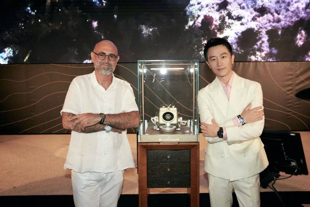 ������ʮ�x�ֳ�������Ʒ!�����Ϸ�,�ͻ��������ĵ�һ���֤����