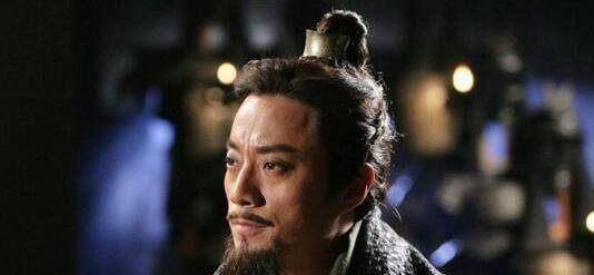 原创汉初三杰韩信死的最惨，张良萧何有什么保命诀窍？