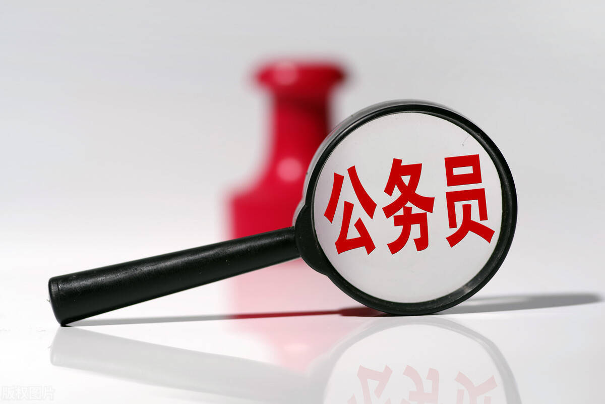 备考公务员留学生如何正确翻译学历证书和成绩单