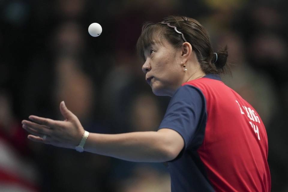 中国乒乓大妈太励志！50多岁开始打球进入国家队，望参加巴黎奥运