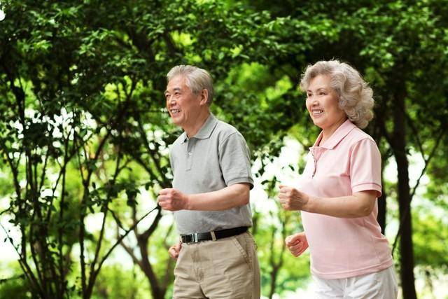 开云体育 开云平台退休以后生活节奏变慢了天天宅在家里索然无味