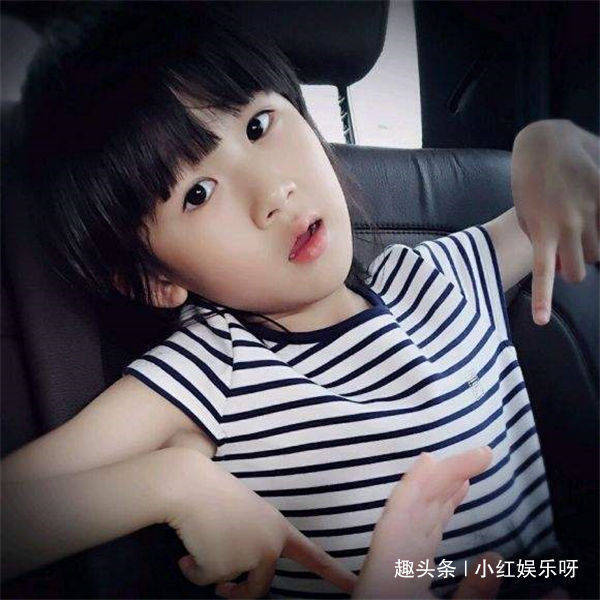 原创6年过去了，“富养”的黄多多和“穷养”的贝儿，差距一目了然