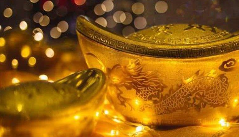 金光闪闪，令人心贪。望翠楼帘卷金钩代表什么生肖，核心指向解释落实