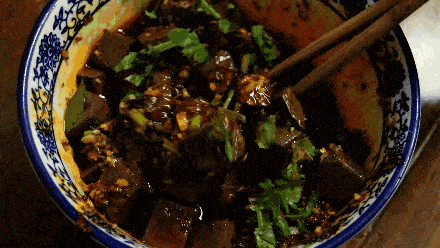 中西方人吃起血来，个个津津有味(图文)