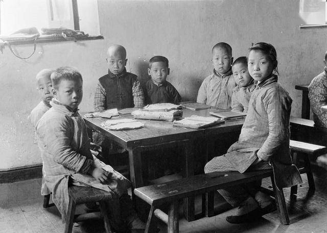 百年前中国孩子们的真实生活,给你一个不一样的感觉