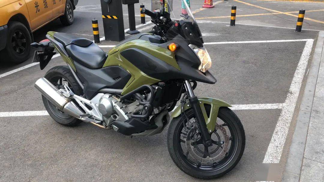 转让呼和浩特2018年大贸本田nc700x旅行车