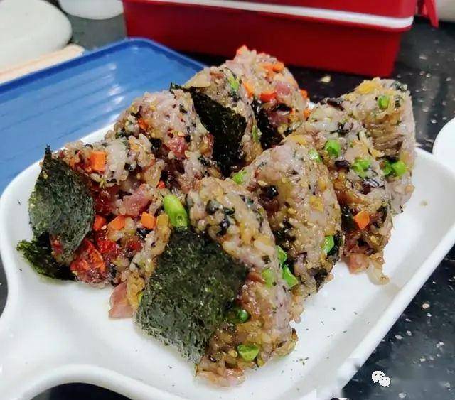学做饭团多少钱 4fe6033fb64845819334af2ff83284e3.jpeg
