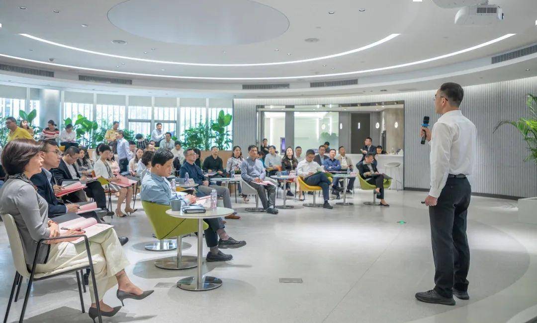 浦东2020年gdp_上海浦东机场图片(2)