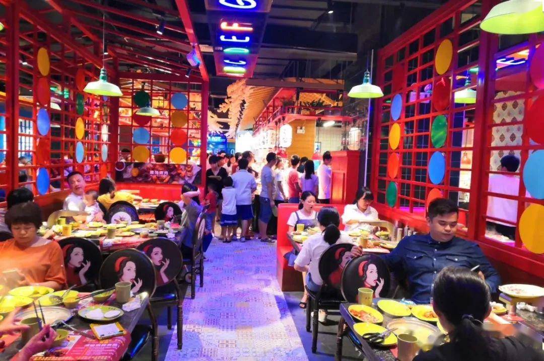 [大漠风自助餐厅]地址:廉江市鑫源国际广场三楼营业时间:上午11:00-22