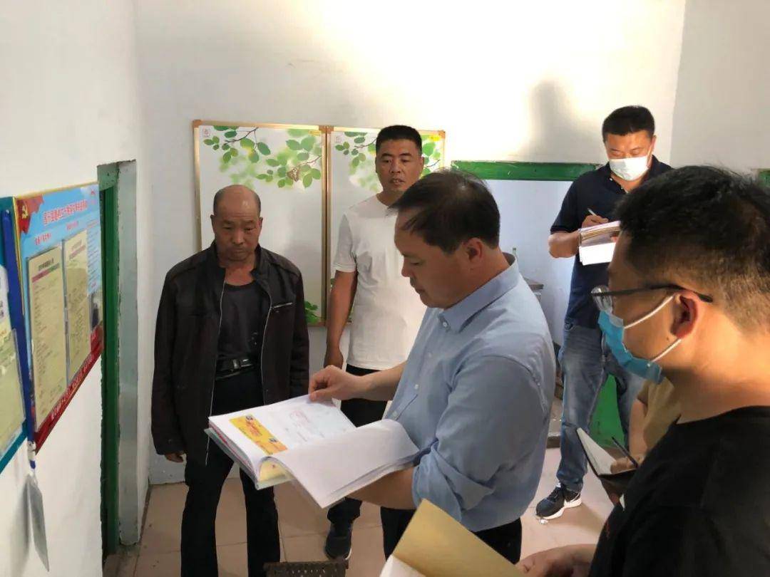 昌乐县五图街道:创新实行"哭脸变笑脸"四步调度法 推动脱贫攻坚问题
