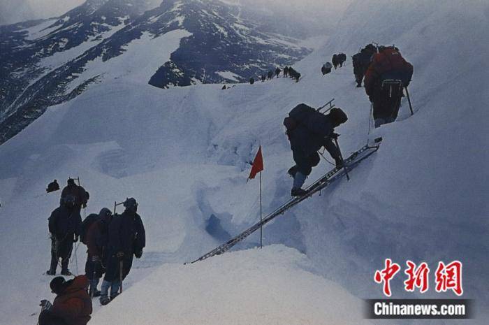 为什么要有国家登山队 de389d741f45417a88efb440620b8d93.jpeg