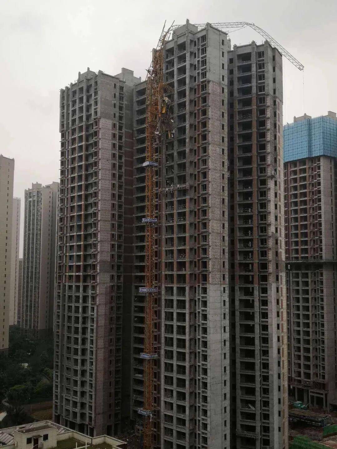 又是塔吊倒塌!四天内已连发三起!常见塔吊事故原因分析及预防措施