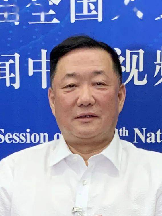 红旭集团董事长_旭旭宝宝(2)