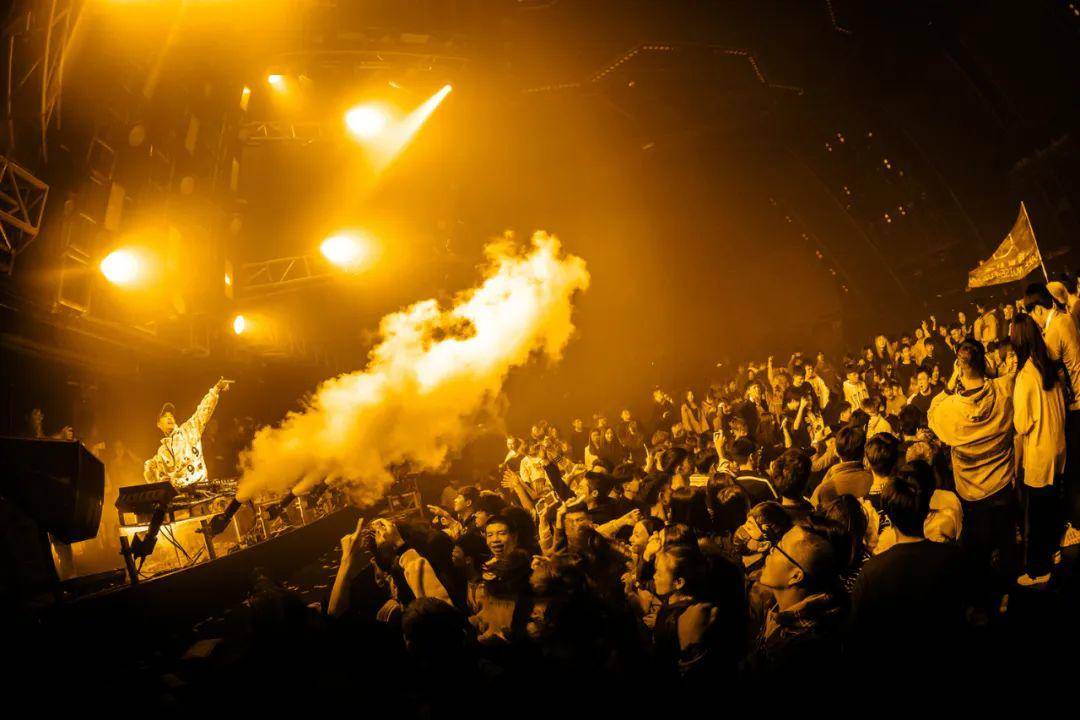 2020珠海公布上半年g_珠海航展上装甲车(3)