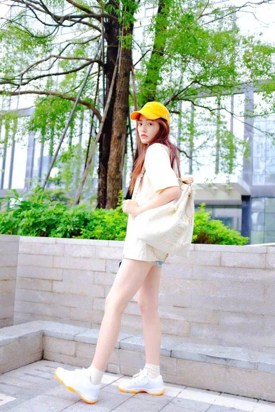 穿高跟鞋的吴大叔官方 b4ae1ab208b24bf68cddb04cd27188ab.jpeg