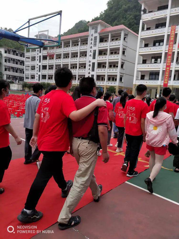 直击天峨县民族中学2020年中考58誓师大会