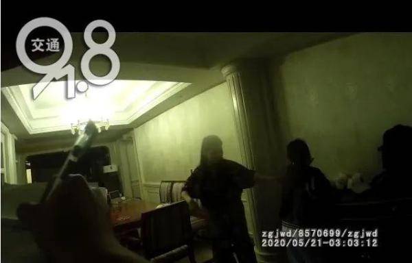 凌晨2点！杭州一行为异常的女孩在街头徘徊...父