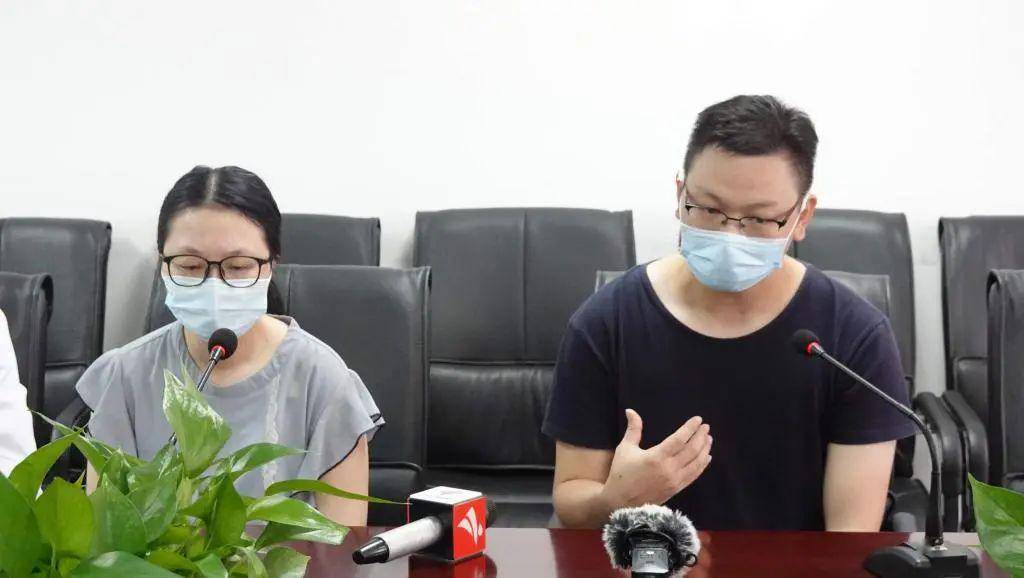 小文|广州婴儿患罕见病33岁妈妈割肝救子