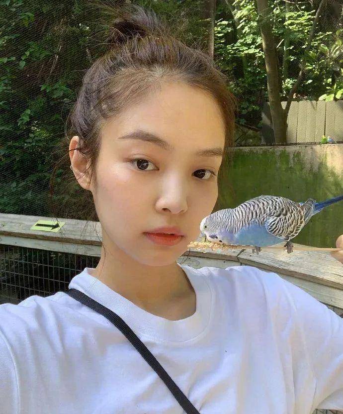 圆脸比瘦绝不会输陈芊芊才80斤被嘲胖?get这3点