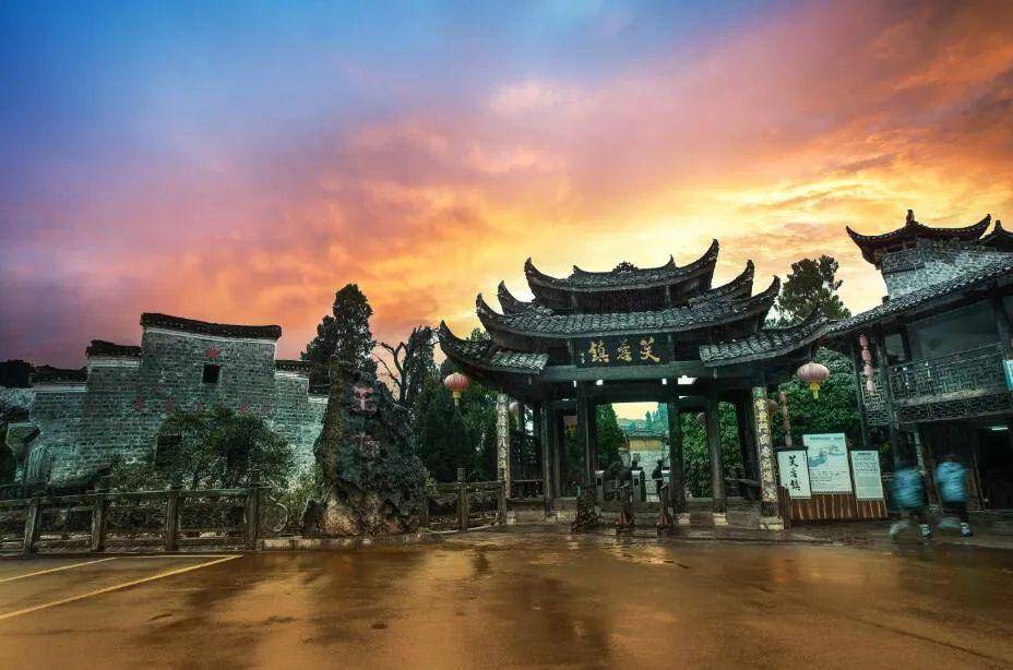 湘西州有多少人口(2)