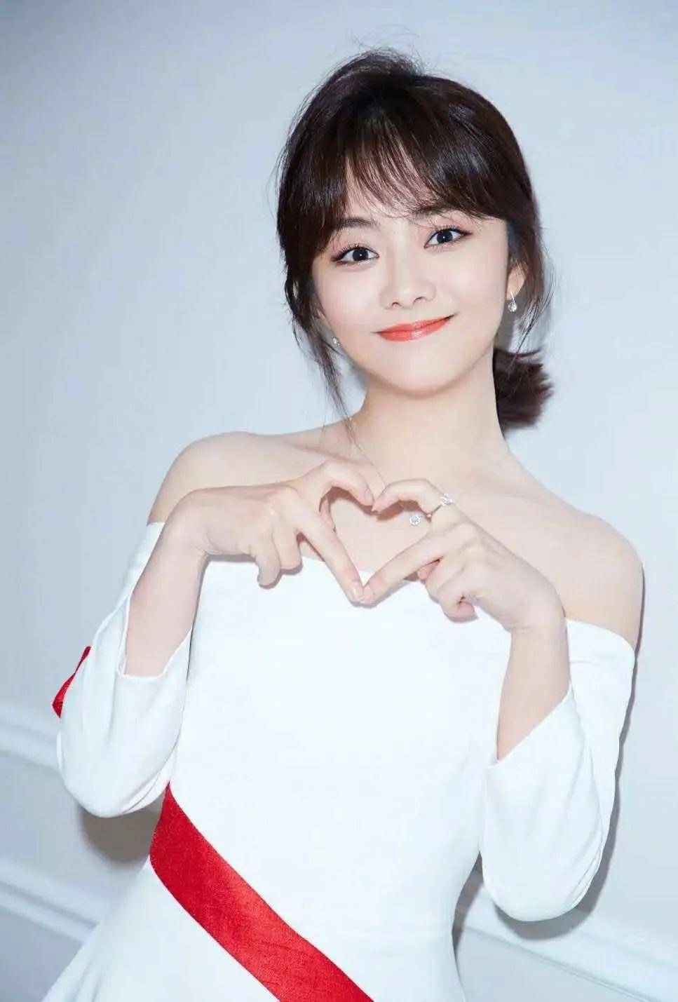 圆脸比瘦绝不会输陈芊芊才80斤被嘲胖?get这3点